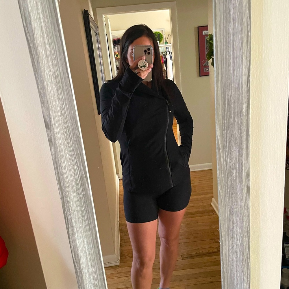 Rare lululemon sweatshirt